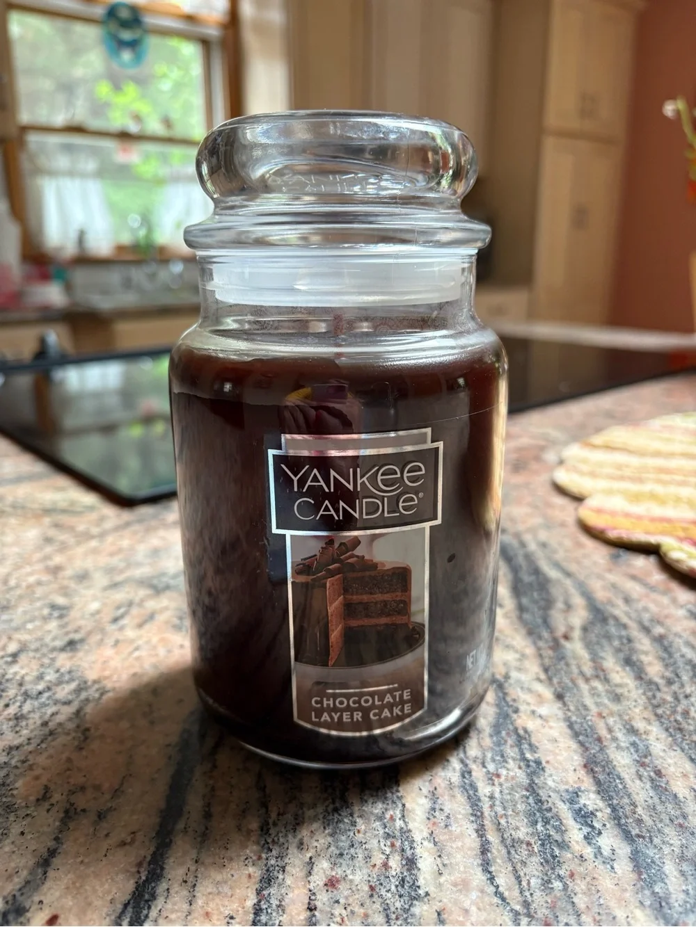 Yankee Candle Chocolate Layer Cake Large Jar Candle - Brown - Picture 1 of 2